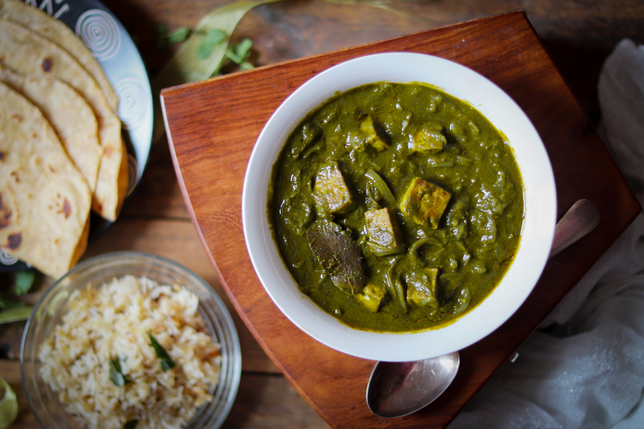 Tofu and spinach curry (Tofu palak)