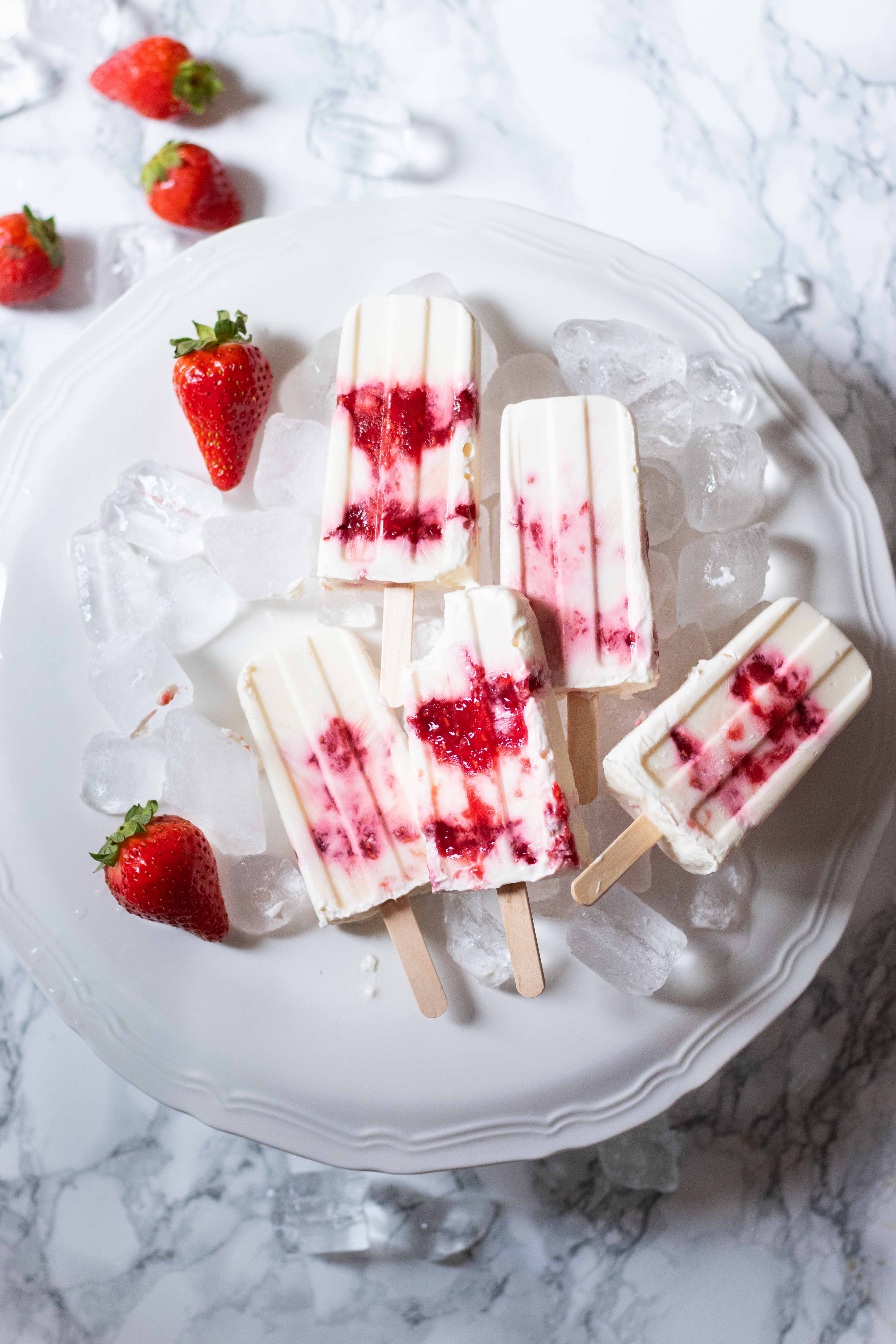 Easy Homemade Strawberry Popsicles (with Greek Yogurt!)