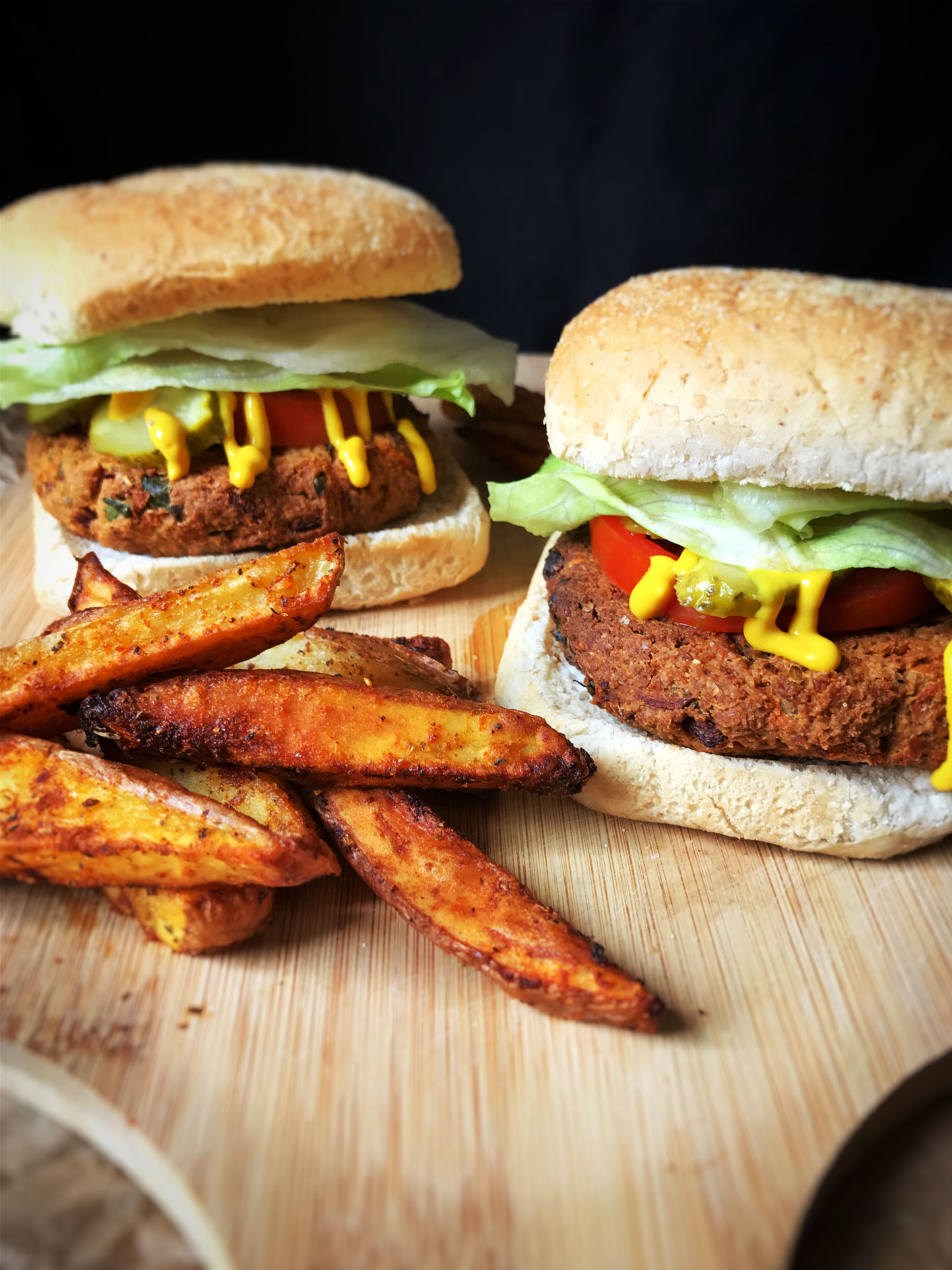 Falafel hummus burger