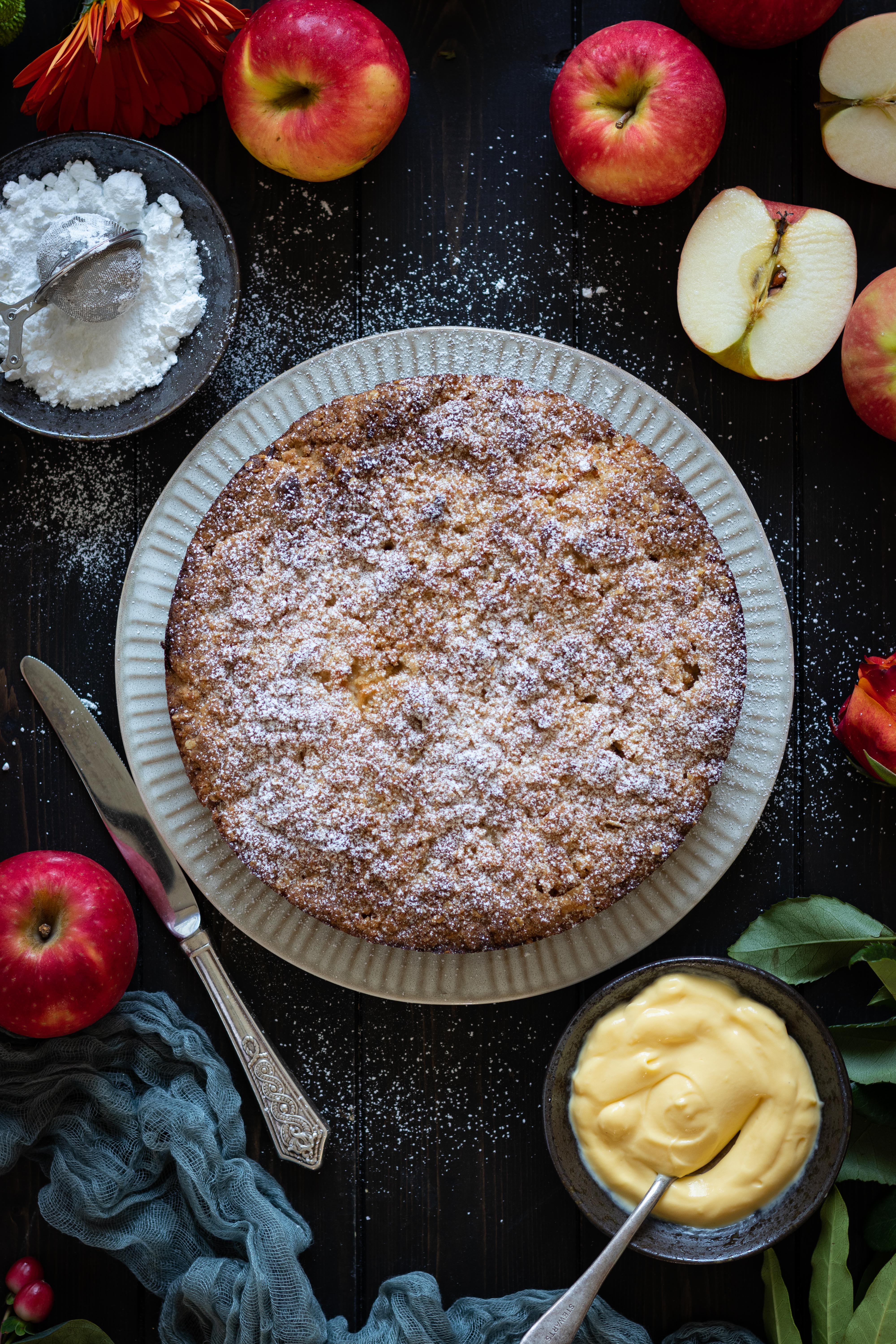 Apple crumble cake with whiskey custard 