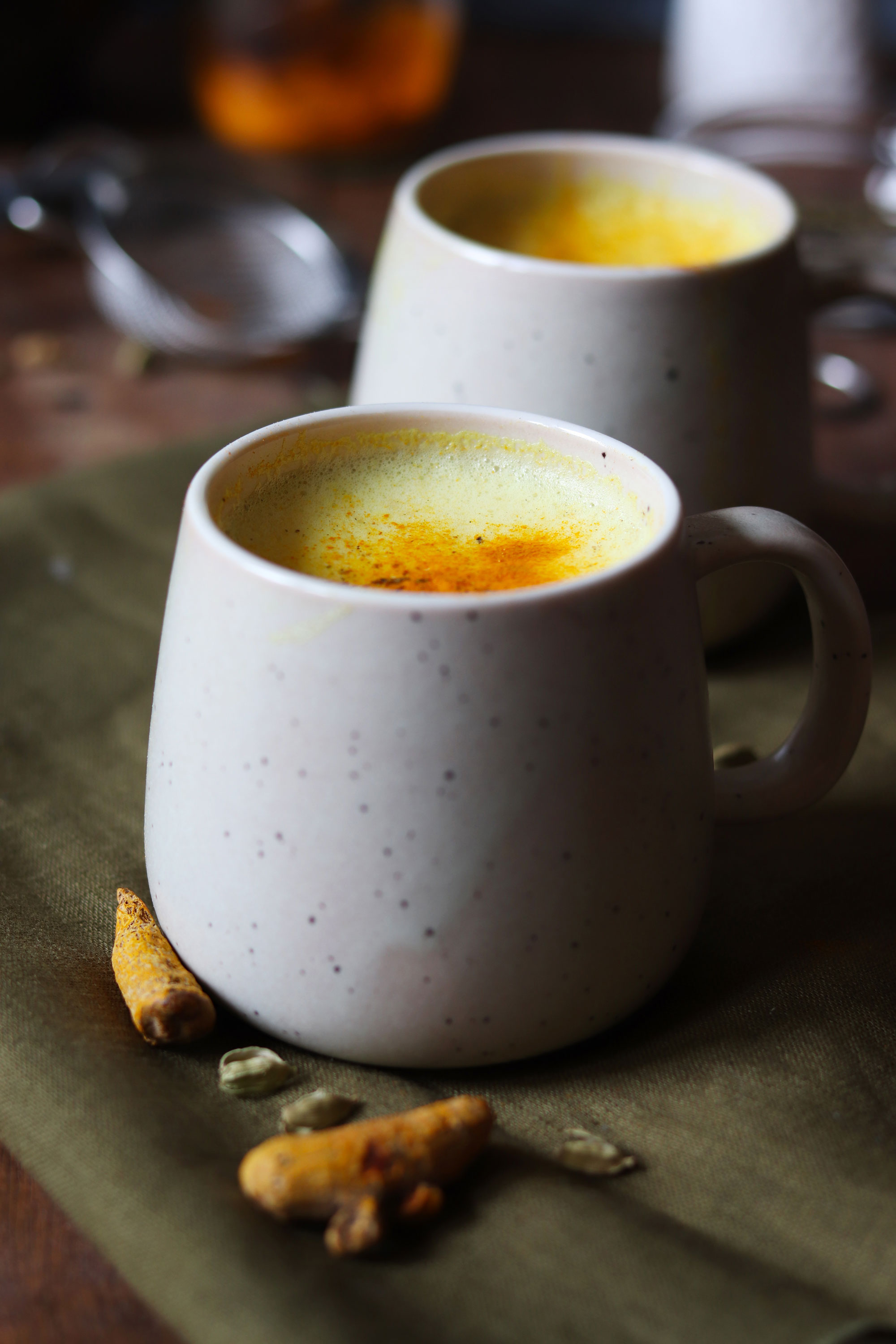 Turmeric and cardamom latte