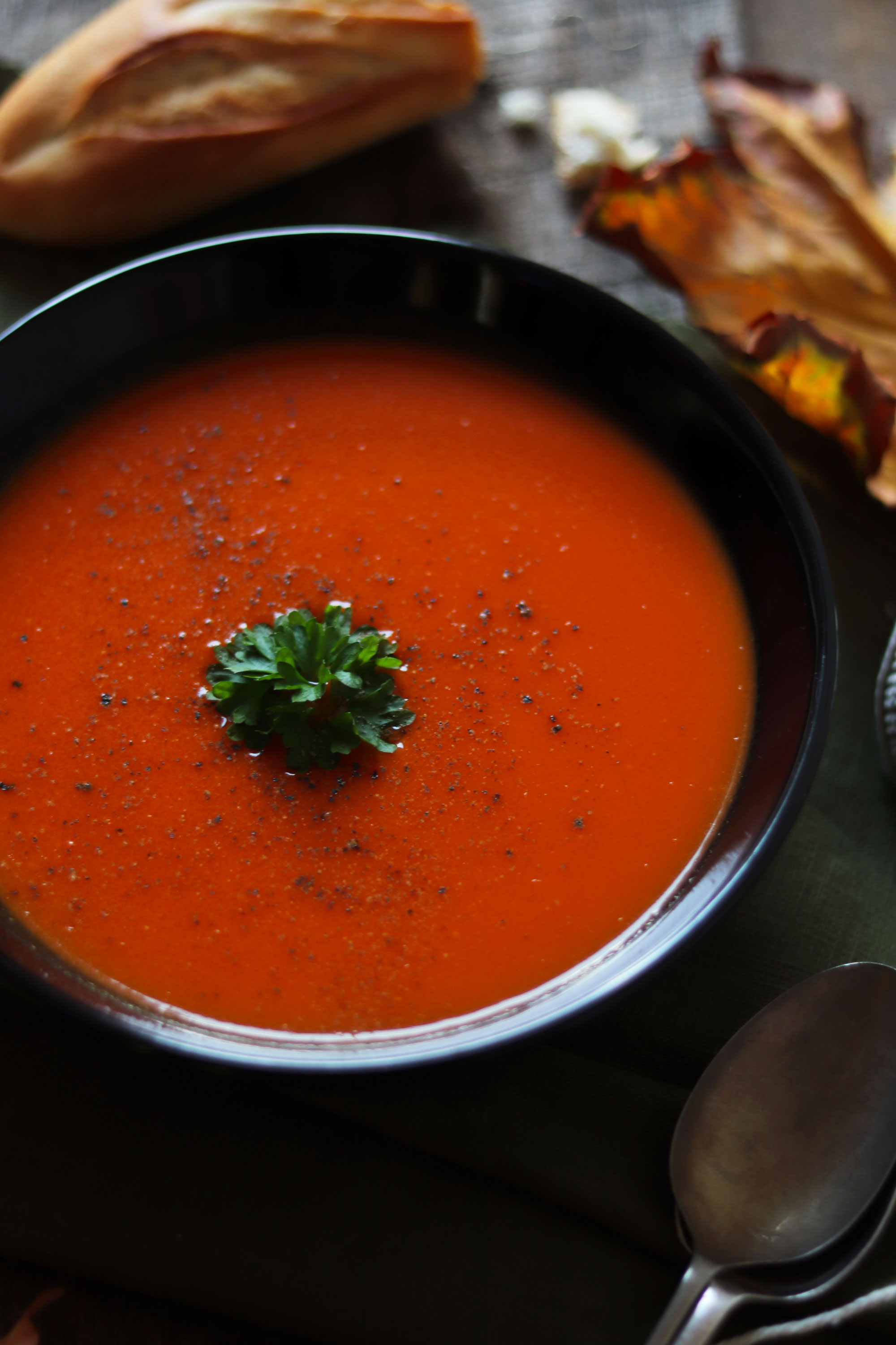 Roasted red pepper and tomatoes soup