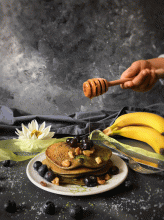 Matcha blueberries whole-wheat pancakes | Soulful And Healthy