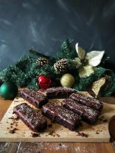 Chocolate brownie bars with blueberry chia jam | Soulful And Healthy