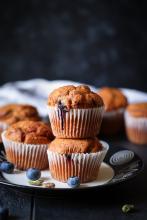 Mixed Berries and pistachios muffins | Soulful And Healthy